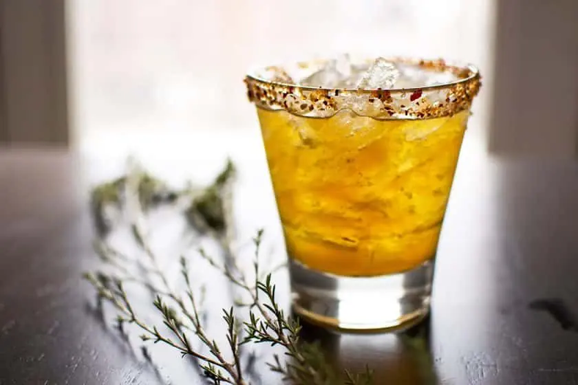 red-brick-mezcal-cocktail-840x560