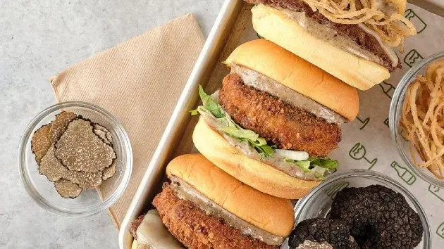 shakeshack-regalis_black-truffle_collab_1606762202103_hpembed_4x3_992201