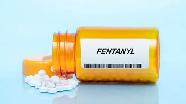 fentanyl-pill-bottle-conceptual-image