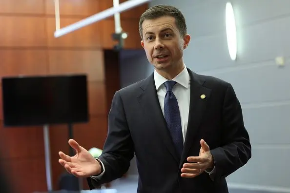 secretary-pete-buttigieg-speaks-at-the-department-of-transportation