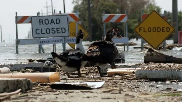 california-flooding-prime-03-abc-jt-230421_1682099675494_hpembed_16x9_99291113
