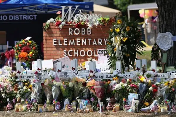 mass-shooting-at-elementary-school-in-uvalde-texas-leaves-at-least-21-dead