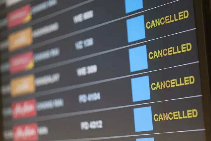 departure-flight-board-with-cancelation-at-the-airport
