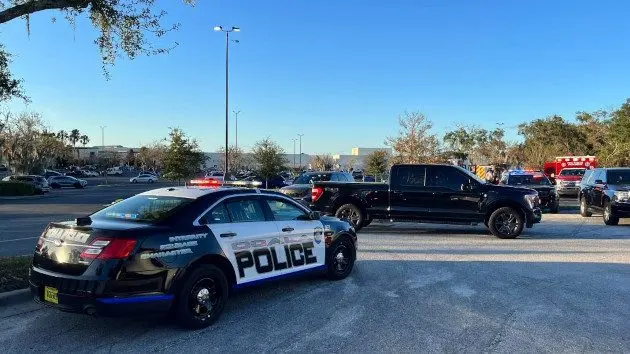 ocala-mall-shooting-ht-jt-231223_1703370202515_hpmain869230
