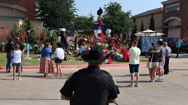 eight-dead-after-shooting-at-outlet-mall-in-texas-3