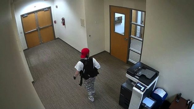 sv-shooter-hallway-1-ht-ps-230328_1680014665000_hpembed_16x9_992052623183999