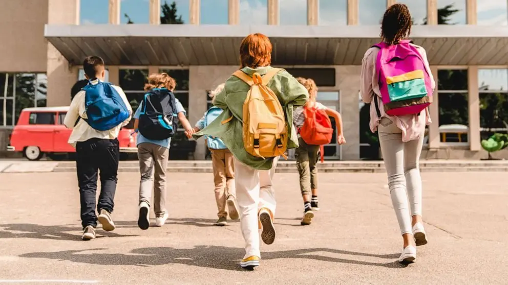 school-1-gty-er-220804_1659635152188_hpmain_16x9_992