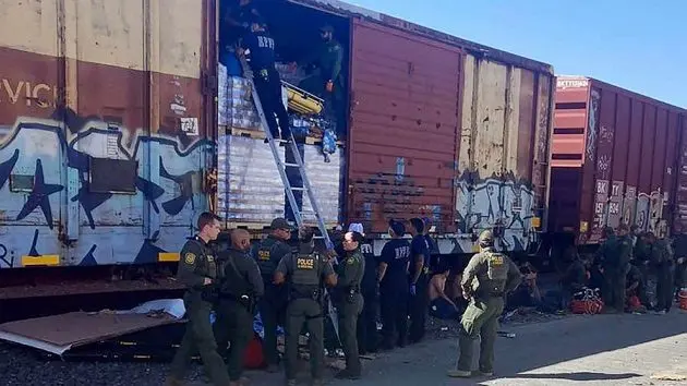 eaglepassfd_boxcar_03262336598
