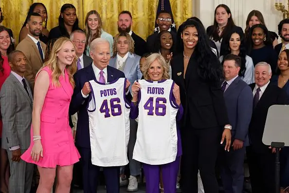 biden-hosts-ncaa-champion-lsu-tigers-and-connecticut-huskies-at-white-house