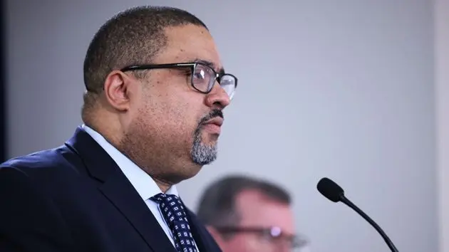 nyc-mayor-adams-and-manhattan-d-a-alvin-bragg-make-law-enforcement-announcement-2