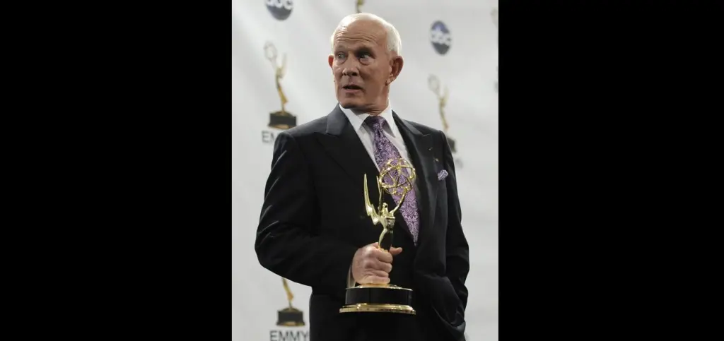 tommy-smothers