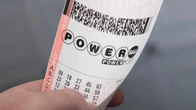 getty_22823_powerballticket594070
