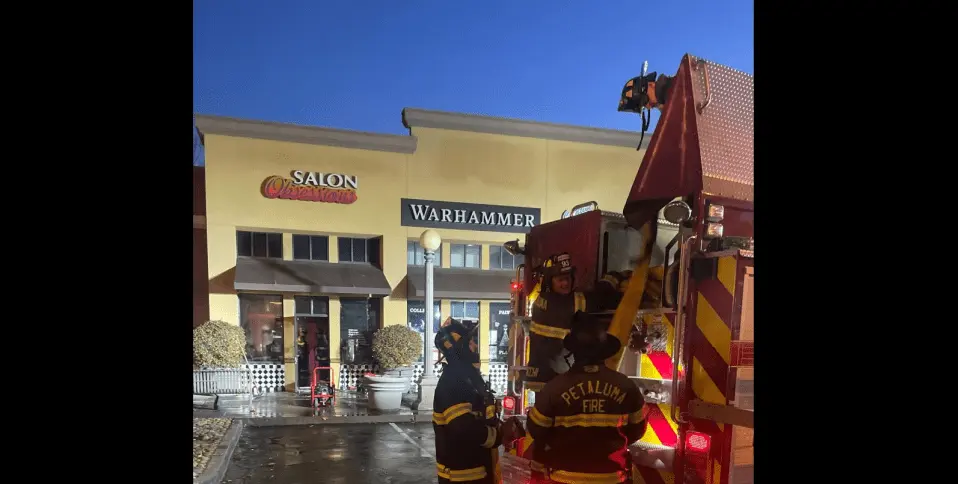 fire-at-salon-obsession-in-petaluma-11-27-23-petaluma-fire-department