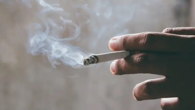 smoking-cigarettes-tobacco-in-hand-with-a-soft-focus-concept-quit-cigarettes-are-dangerous-to-health