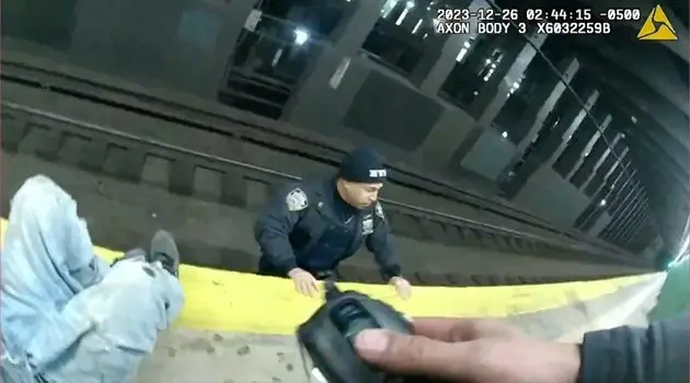 nypd_bodycamfootage_12282379060