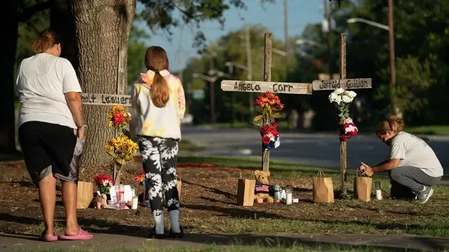racially-motivated-shooting-at-dollar-general-in-jacksonville-florida-leaves-3-dead