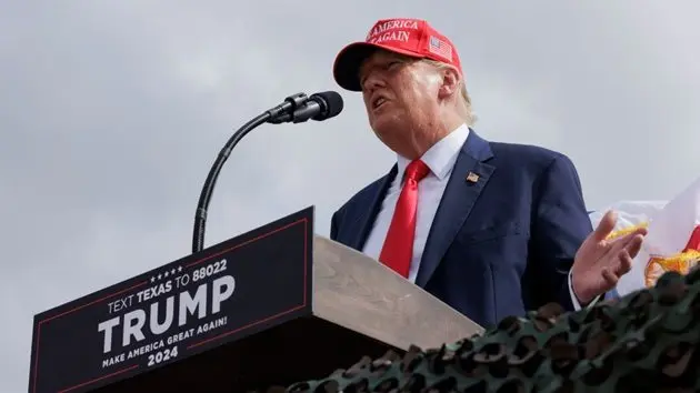 former-president-trump-visits-the-southern-border-with-texas-governor-abbott
