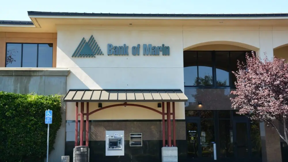 kentfield-greenbrae-commercial-roofing-contractor-1-scaled-1-1000x56365037-1