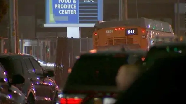 la-bus-hijack-kabc-jef-240925_1727269339365_hpmain_16x9173615