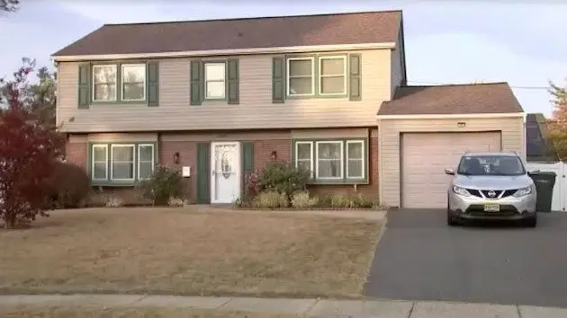 news_homeinvasion_110124572967