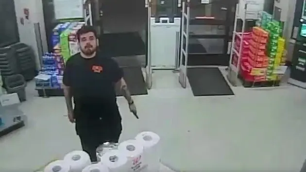 news_walgreensshooter_040225936463