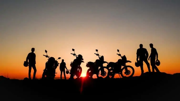 professional-motorcyclist-and-reconnaissance-tours