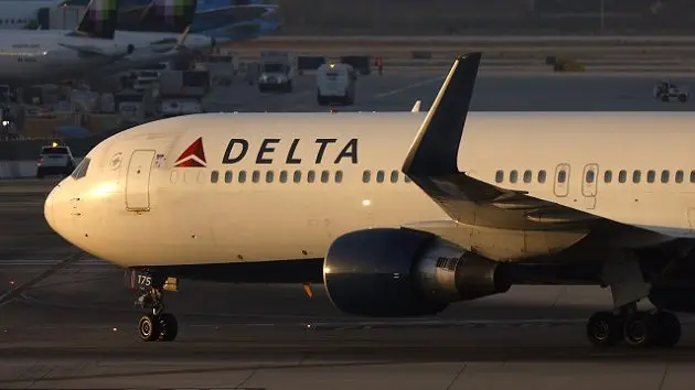 delta-air-lines-at-los-angeles-international-airport