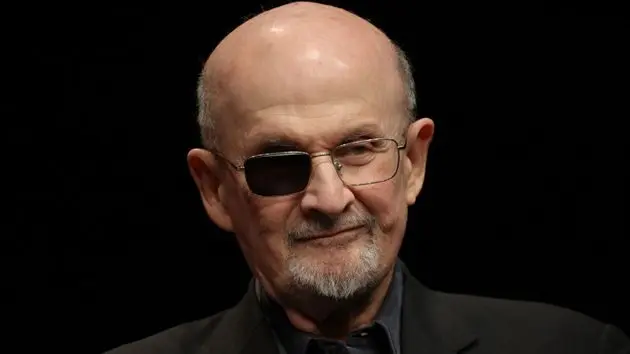 salman-rushdie-visits-berlin