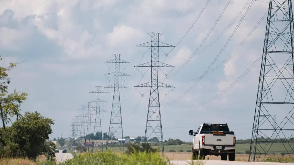 getty_austin_texas_electricity_12022024539804
