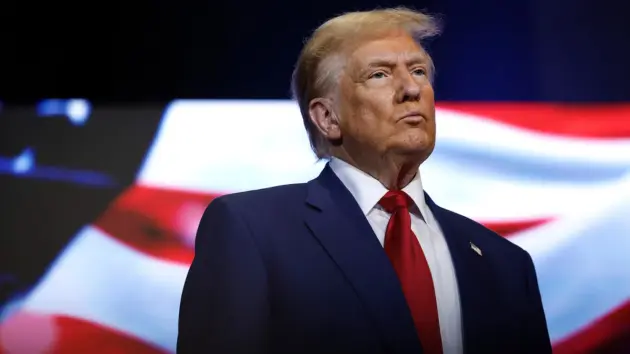 news_donaldtrump_1325341325
