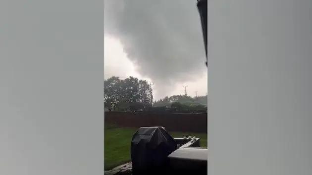 funnel-cloud-maryland-main-ht-jt-240605_1717635331974_hpmain_12x5639714