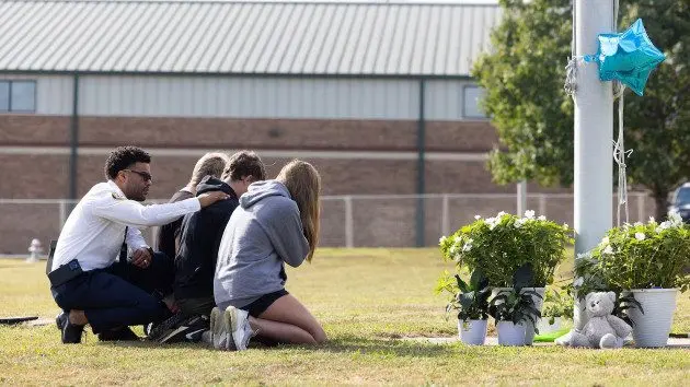apalachee-school-shooting-01-gty-jt-240905_1725573259609_hpembed_3x2151890