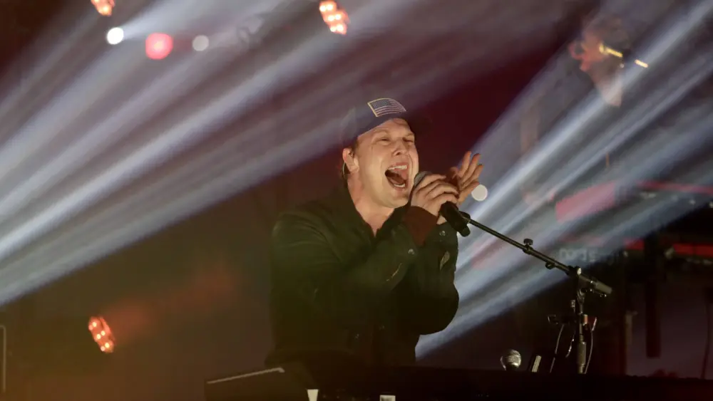gavin-degraw