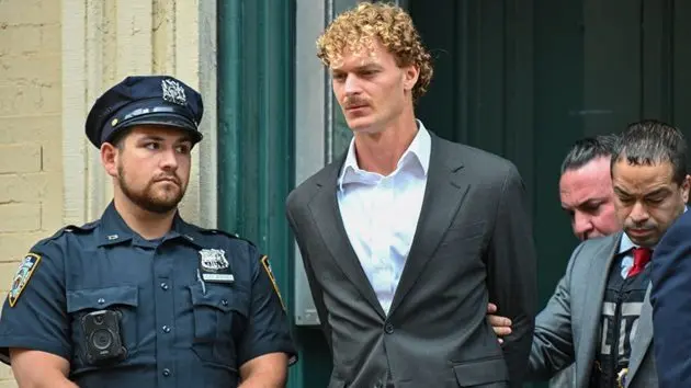 daniel-penny-charged-with-2nd-degree-manslaughter-in-subway-death-of-jordan-neely-3
