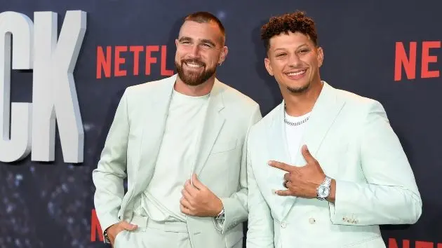 getty_traviskelcepatrickmahomes_111324168459