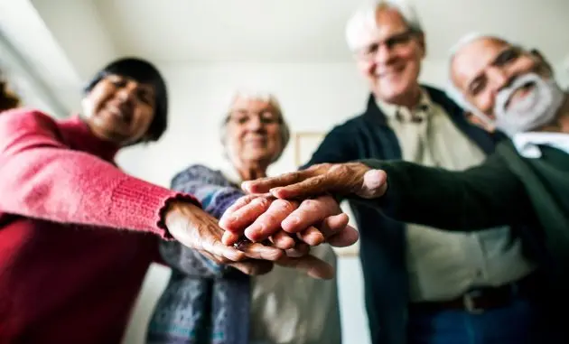 assisted-living-seniors-e1538148487999