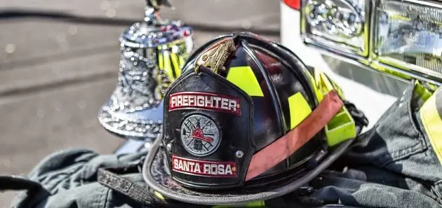 santa-rosa-fire-department-helmet-e1528470736602
