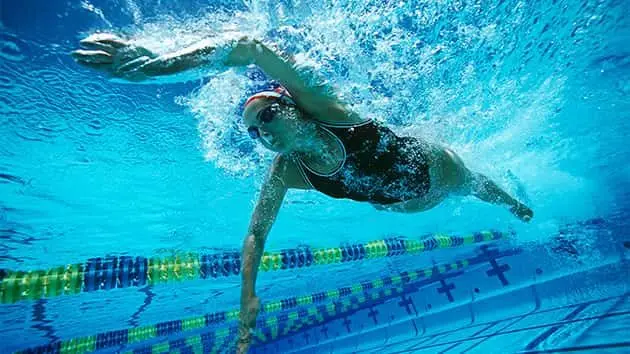 getty_101017_swimming