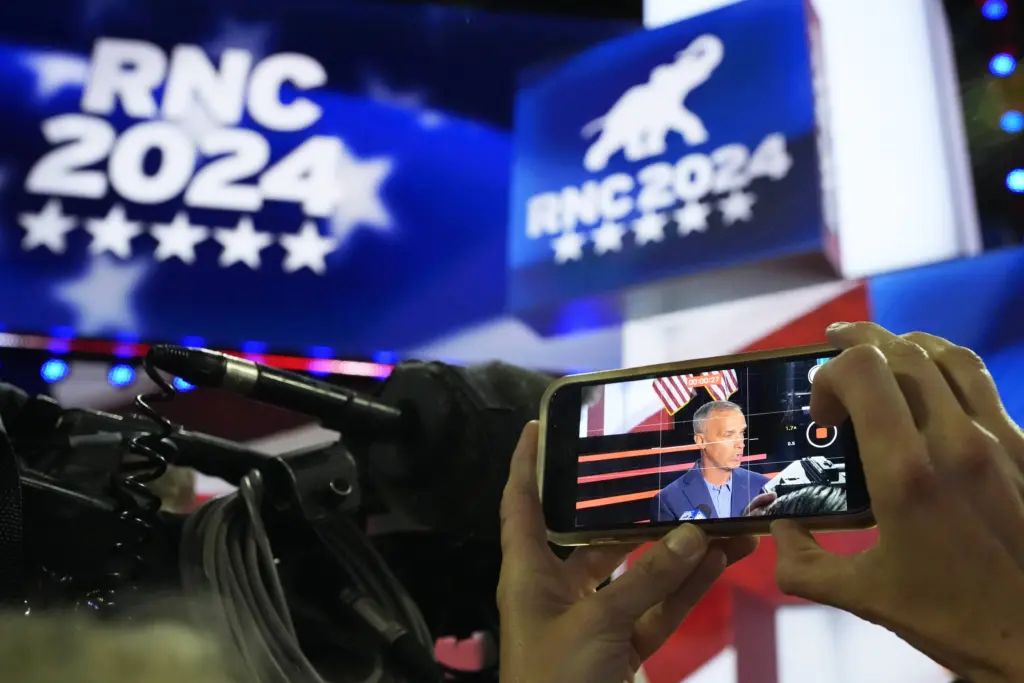 corey-lewandowski