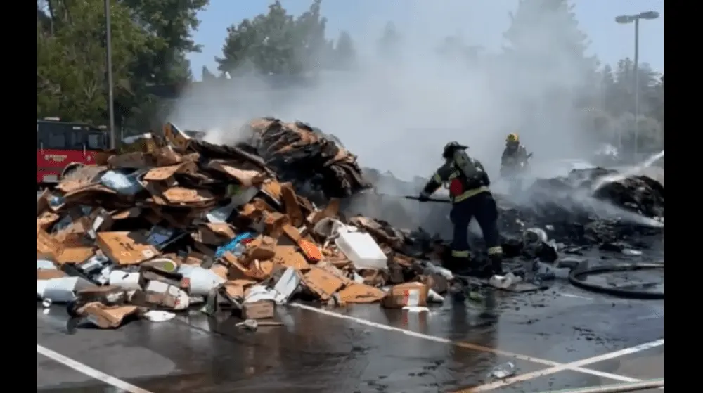 firefighters-cleaning-up-trash-fire-in-the-area-of-rohnert-park-expressway-and-labath-avenue-7-12-24-rohnert-park-department-of-public-safety