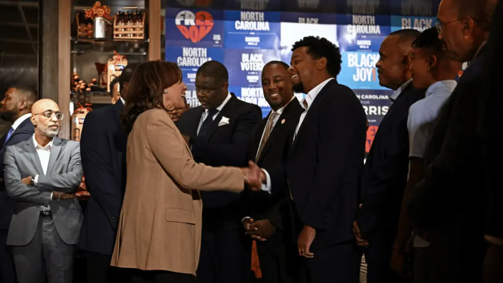 news_kamalaharris_10152427042