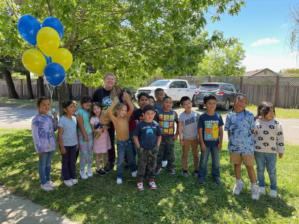jen-uken-of-albert-f-biella-elementary-school-with-her-class-sonoma-county-office-of-education