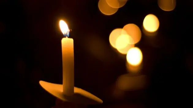 istock_81519_candlevigil