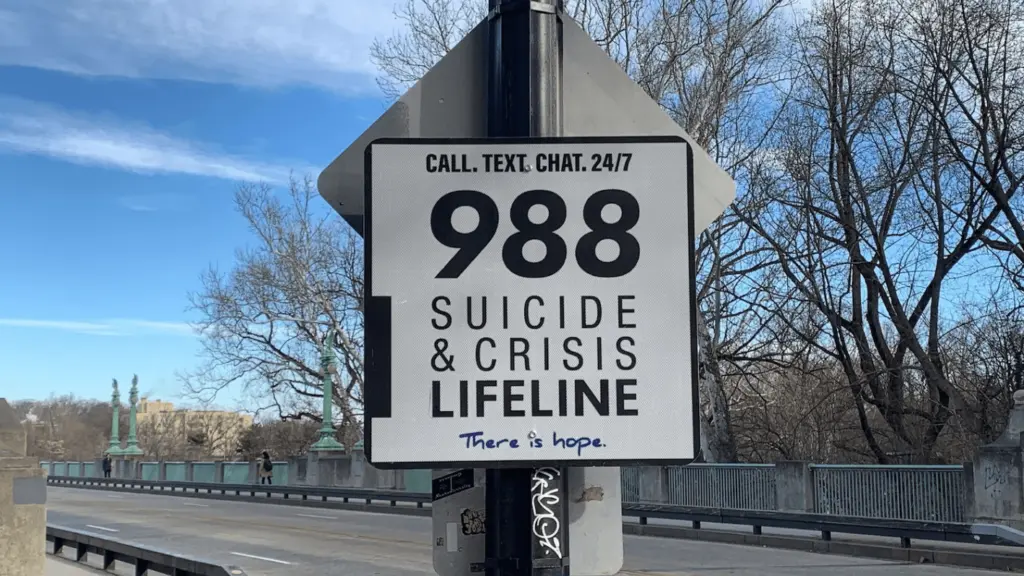 news_crisishotline_101624469906