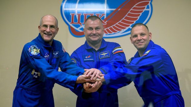 getty_don-pettit-02-gty-jef-250418_1744992233164_hpembed_17x10359922