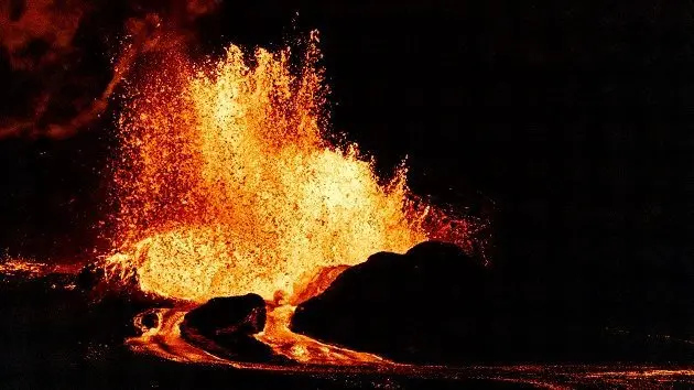 g_volcano_062025690374