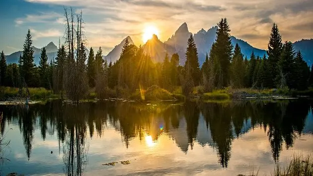 sunset-over-tetons