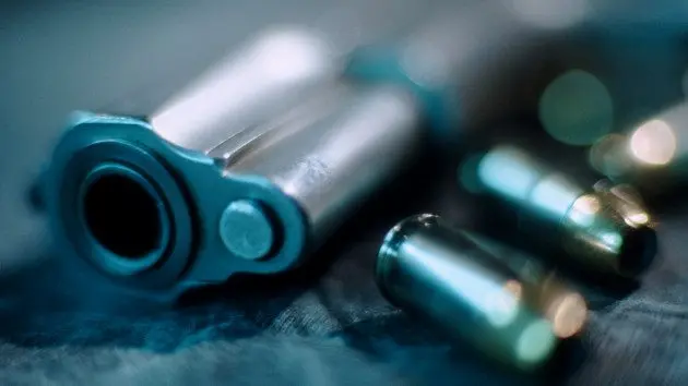 gettyrf_6222_gunbarrelbullets856026