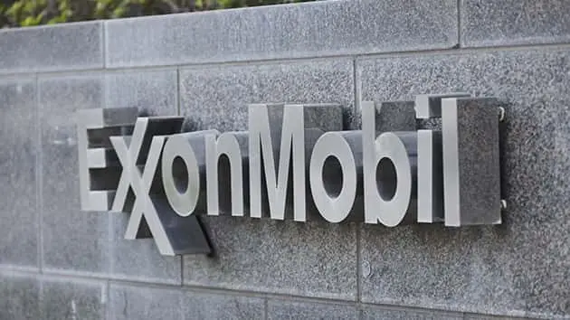 usa-business-exxonmobil-building-in-houston