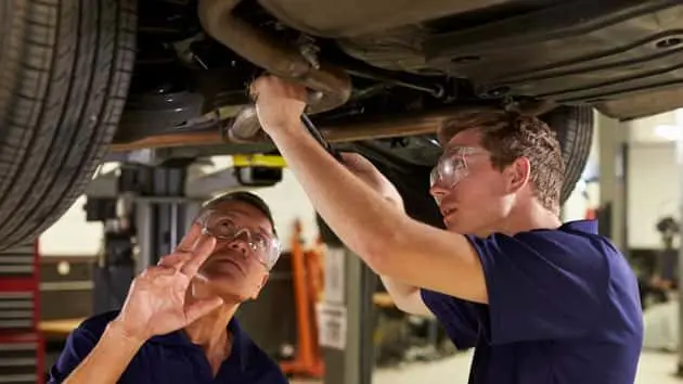 thinkstock_carmechanic_052518